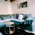T3 Duplex Cures Ou Vacances, En Plein Centre-ville Allée D'ethigny Apartamento
