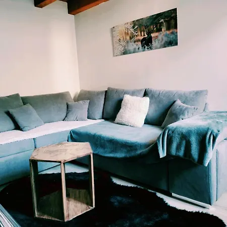 T3 Duplex Cures Ou Vacances, En Plein Centre-ville Allee D'ethigny Apartment