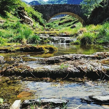 T3 Duplex Cures Ou Vacances, En Plein Centre-ville Allee D'ethigny