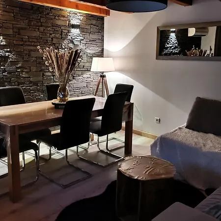 Apartment T3 Duplex Cures Ou Vacances, En Plein Centre-ville Allee D'ethigny Bagneres-de-Luchon