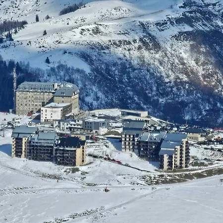 T3 Duplex Cures Ou Vacances, En Plein Centre-ville Allee D'ethigny Apartment Bagneres-de-Luchon