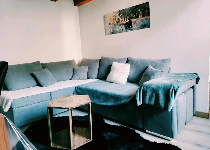 T3 Duplex Cures Ou Vacances, En Plein Centre-ville Allée D'ethigny Apartamento