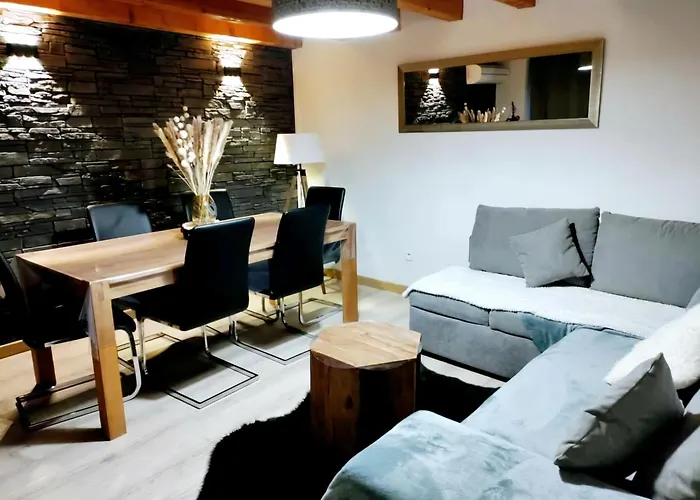 T3 Duplex Cures Ou Vacances, En Plein Centre-ville Allée D'ethigny * Bagnères-de-Luchon